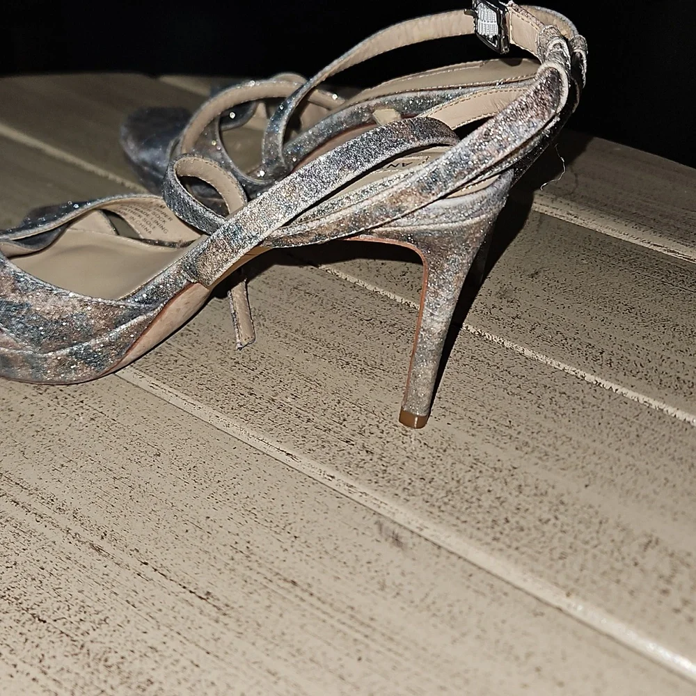 Shoes - Picture 3 of 8